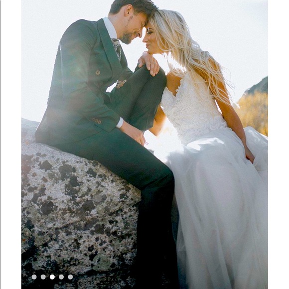 Maggie Soterro Marjorie Wedding Dress and veil. Brand new never worn! Size 6 - 8 - Picture 2 of 16